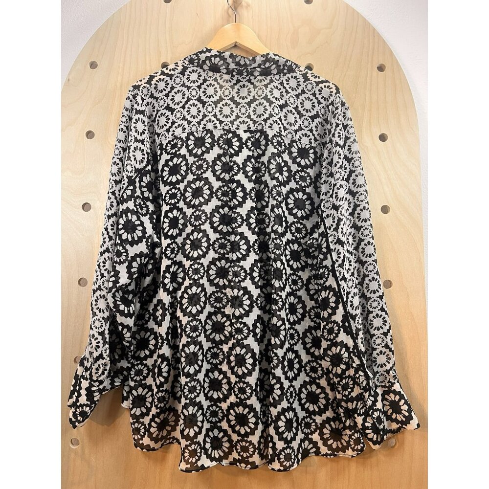 Lane Bryant Top Womens Size 22 / 24 Black White Print Sheer Flowy Blouse Scarf - Picture 12 of 16